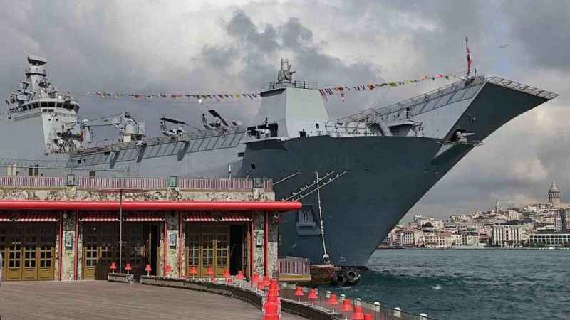 TCG Anadolu Gemisi'ne yoğun ilgi sürüyor